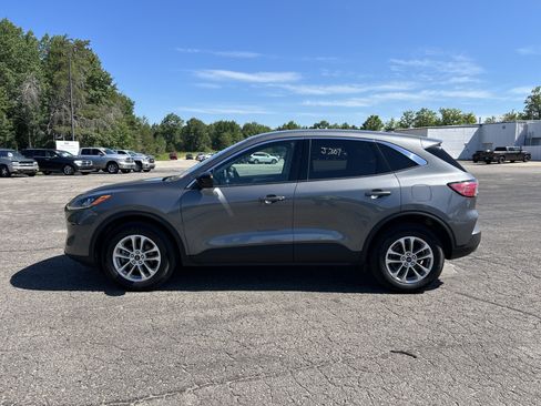 Used 2022 Ford Escape SE AWD/4WD image 7