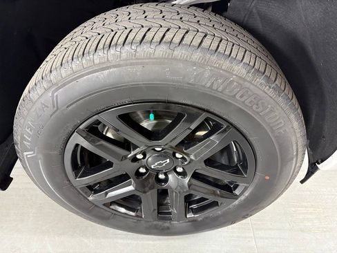 Used 2024 Chevrolet Silverado 1500 Custom RWD image 14