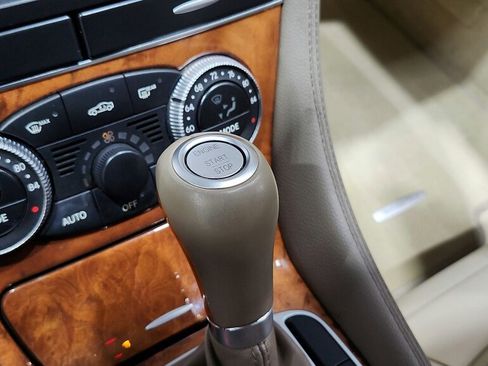 Used 2009 Mercedes-Benz SL 550 image 18