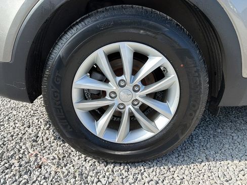 Used 2016 Kia Sorento AWD w/ LX Convenience Package image 6