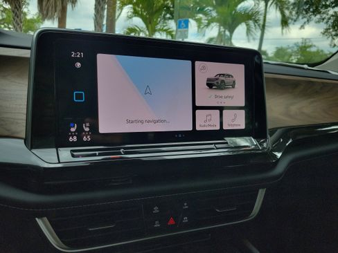 New 2026 Volkswagen Atlas SE FWD image 23