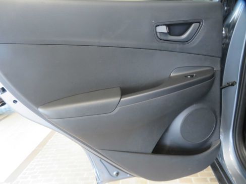 Used 2019 Hyundai Kona SEL FWD image 17