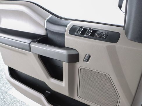 Used 2021 Ford F250 XLT image 23