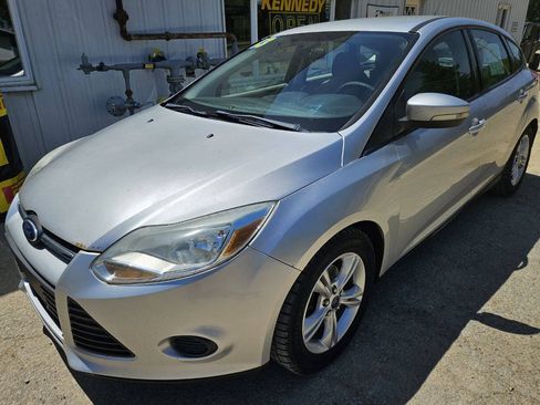 Used 2013 Ford Focus SE FWD image 10