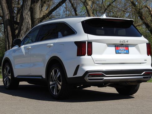 Used 2023 Kia Sorento SX Prestige AWD/4WD image 5