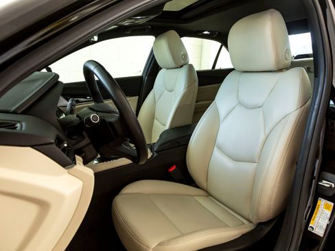 Used 2023 Cadillac CT4 Luxury w/ Sun And Sound Package image 20