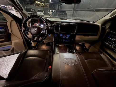 Used 2016 RAM 3500 Laramie Longhorn w/ Convenience Group AWD/4WD image 11