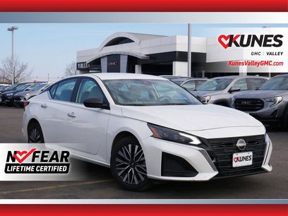 Used 2024 Nissan Altima 2.5 SV