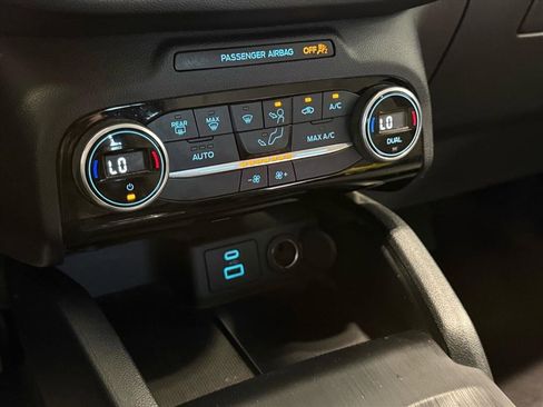 Certified 2021 Ford Escape SE w/ Convenience Package image 19