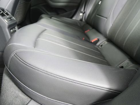 Used 2022 Audi A4 2.0T Premium Plus w/ Premium Plus Package image 15