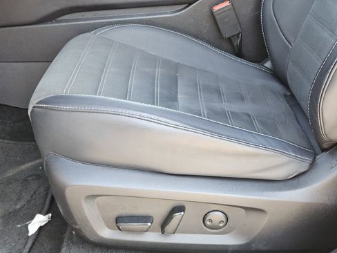 Used 2025 Mitsubishi Outlander SE AWD/4WD image 18