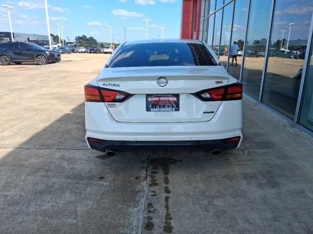 Certified 2024 Nissan Altima 2.0 SR FWD image 6
