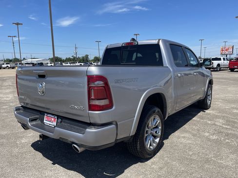 Used 2021 RAM 1500 Laramie w/ Sport Appearance Package AWD/4WD image 4