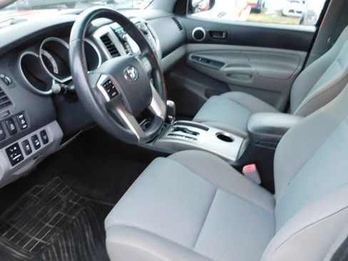 Used 2013 Toyota Tacoma V6 4x4 4dr Double Cab 5.0 ft S w/ TRD Off-Road Pkg image 33