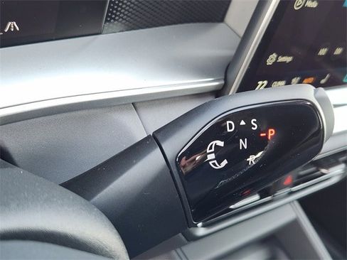 New 2026 Volkswagen Tiguan SE image 18