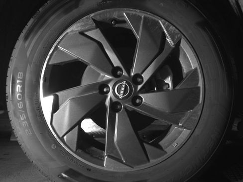 Used 2025 Nissan Rogue SV image 13