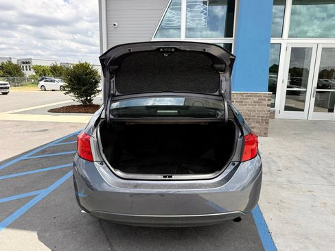 Used 2018 Toyota Corolla SE w/ SE Premium Package FWD image 37