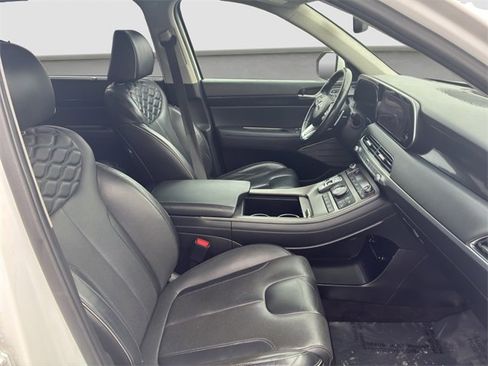 Used 2022 Hyundai Palisade Limited image 9