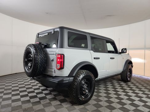 New 2026 Ford Bronco Big Bend w/ Black Diamond Package image 7