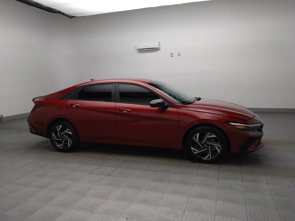 Used 2025 Hyundai Elantra Sport w/ Cargo Package FWD image 11