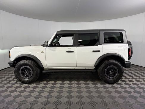 Used 2022 Ford Bronco Wildtrak image 9