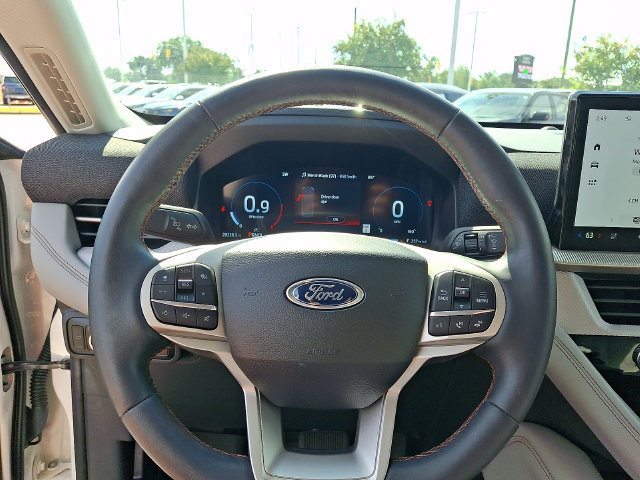 Used 2025 Ford Explorer Active w/ Active Comfort Package RWD image 19