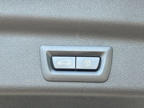 New 2026 BMW X1 xDrive28i w/ Convenience Package image 32