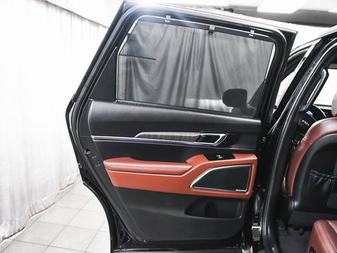 Used 2024 Kia Telluride SX image 12