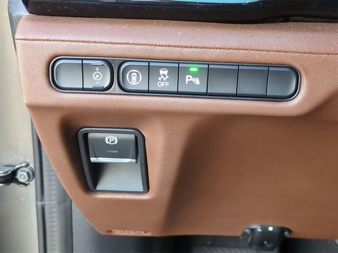 Used 2023 Acura MDX Technology image 21