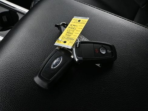 Used 2019 Ford F150 Lariat image 21