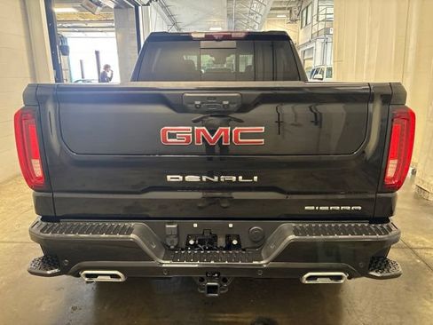 Used 2023 GMC Sierra 1500 Denali AWD/4WD image 5