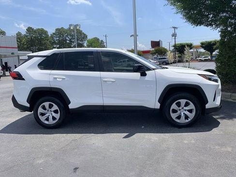 Certified 2025 Toyota RAV4 LE FWD image 9