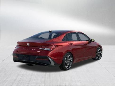New 2026 Hyundai Elantra Limited FWD image 4