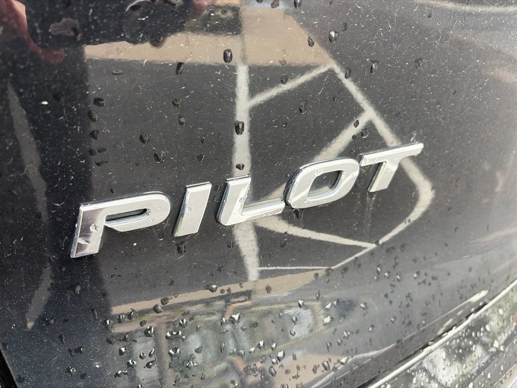 Used 2016 Honda Pilot EX image 10