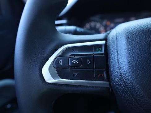 Used 2022 Jeep Compass Latitude w/ Sun and Sound Group image 24