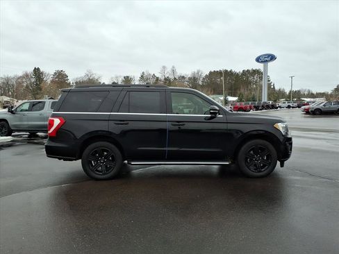 Used 2020 Ford Expedition XLT w/ Equipment Group 202A image 7