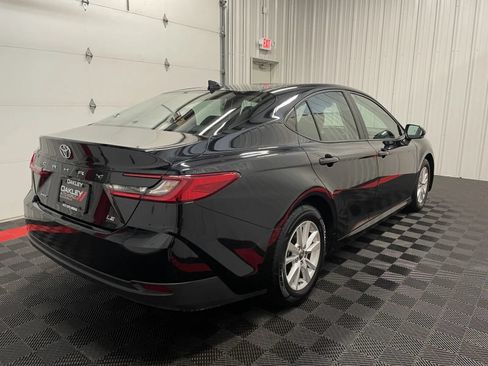 Used 2025 Toyota Camry LE FWD image 4