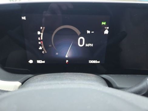 Used 2024 Buick Encore GX Sport Touring image 14