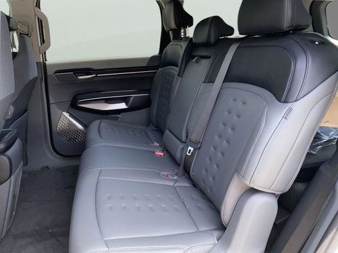 New 2026 Kia EV9 Wind image 12