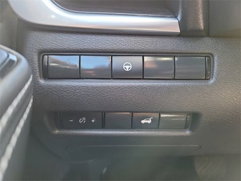 Used 2021 Nissan Rogue SL w/ Premium Package image 27