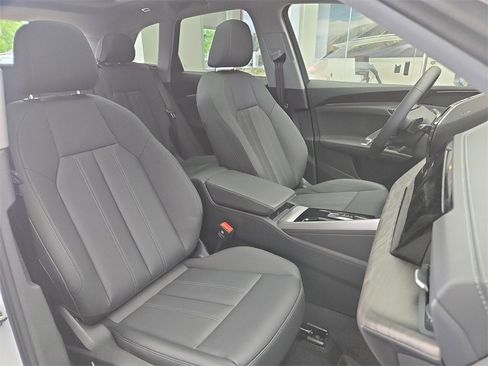 New 2025 Audi Q5 Premium image 26