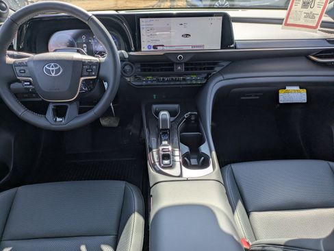 New 2026 Toyota Crown Signia image 17