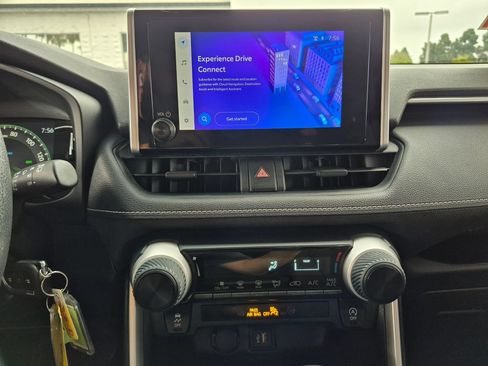Certified 2025 Toyota RAV4 LE FWD image 19
