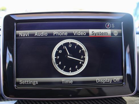 Used 2015 Mercedes-Benz G 63 AMG 4MATIC image 32