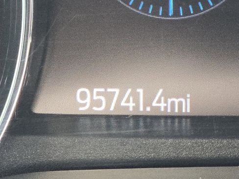 Certified 2022 Ford F350 Lariat w/ Lariat Ultimate Package image 10