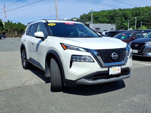 Certified 2023 Nissan Rogue SV AWD/4WD image 3