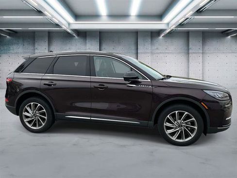 Used 2023 Lincoln Corsair AWD w/ Equipment Group 101A image 3
