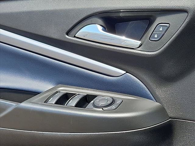 Certified 2023 Chevrolet Bolt EUV LT w/ Convenience Package FWD image 12