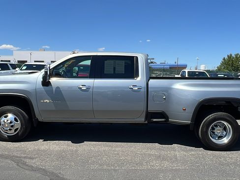 Used 2024 Chevrolet Silverado 3500 LTZ w/ LTZ Plus Package AWD/4WD image 9