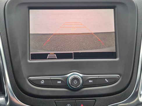 Used 2024 Chevrolet Equinox LT w/ LPO, Floor Liner Package image 10